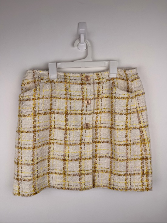 CAbi Dresses & Skirts - Cabi Tweed Mini Skirt Size 8 Quiet Luxury